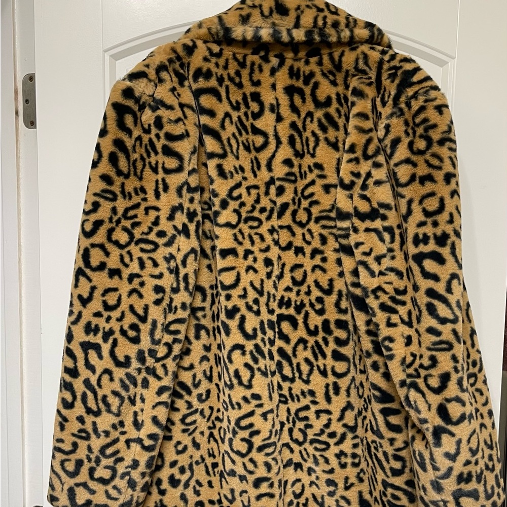 Gianni bini coat size M.